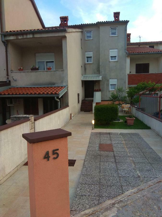 Lorber House Stinjan Apartment Pula Exterior photo